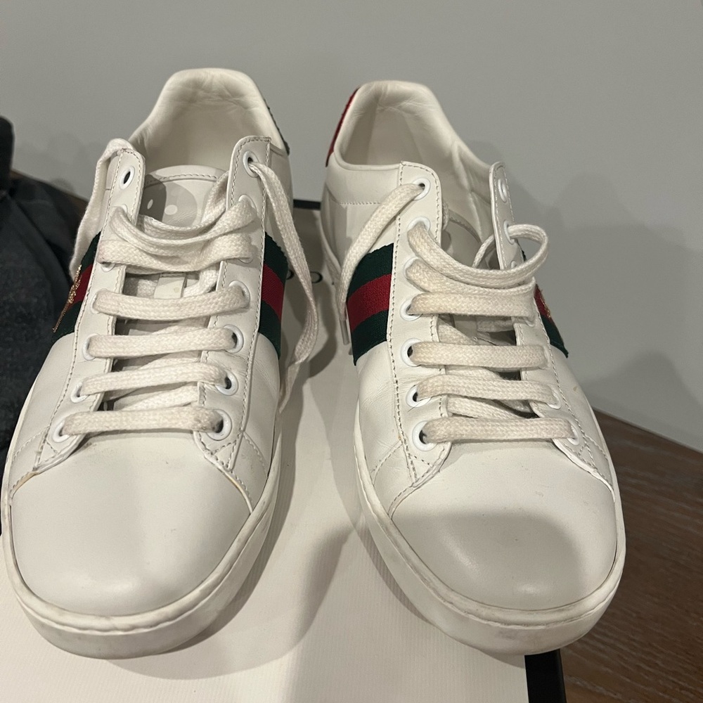 GUCCI WOMEN'S ACE SNEAKER WITH BEE - Picture 4 of 5